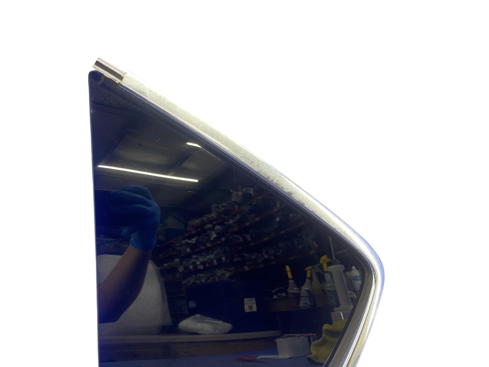 2017-2024 MASERATI LEVANTE REAR LEFT QUARTER WINDOW GLASS W/ CHROME TRIM OEM