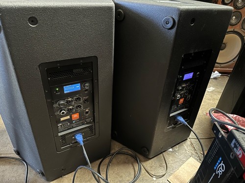 JBL SRX815P 2000W 15 inch Powered Speaker - Pair