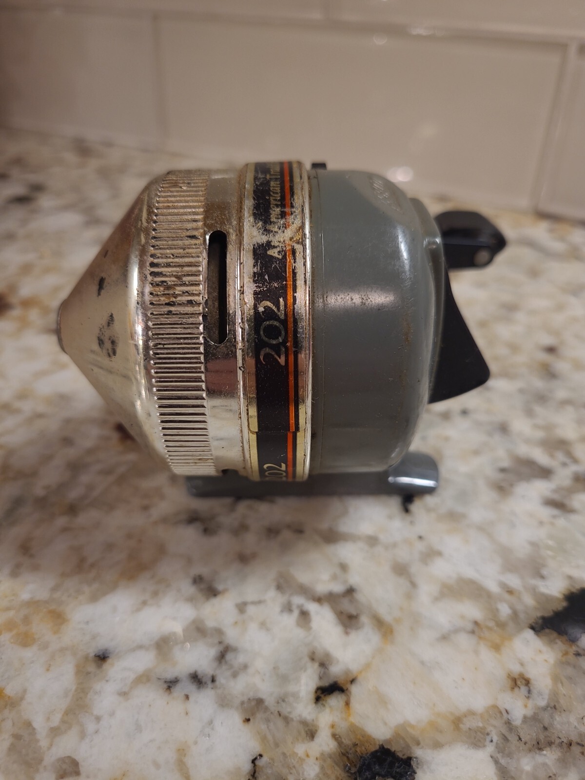 vintage-zebco-202-fishing-reel-grey-ebay