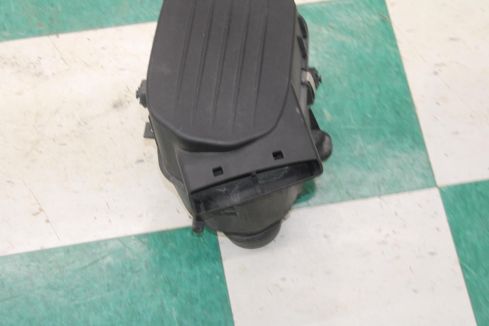 14-20 MASERATI GHIBLI 3.0L Motor Engine LH Air Cleaner Filter Box Assembly OEM