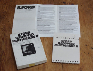 Juego de filtros Ilford Multigrado II 8 9 x 8 9 cm / 31/2 x 31/2 pulgadas para uso de lentes superiores