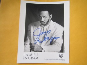 JAMES INGRAM (POP SINGER) IN PERSON HAND-SIGNED VINTAGE PHOTO