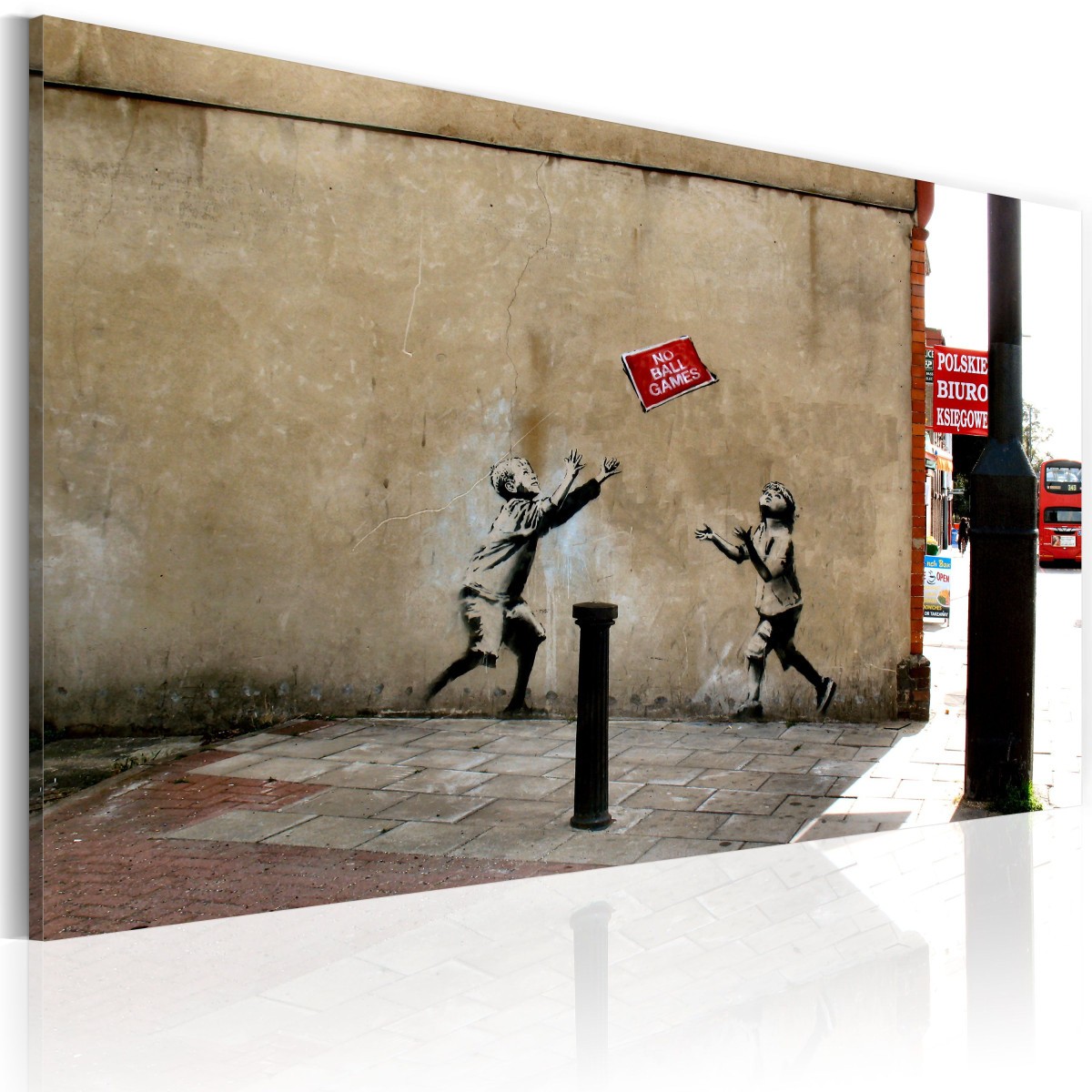 Tableau Banksy Jeux de Ballon Interdits decoration murale moderne pour loft urbain