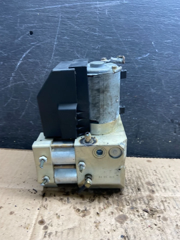 1992 年至 1995 年梅赛德斯 S320 S500 S600 ABS 防锁制动泵模块 Q6129 DG — 第 2/4 张图片