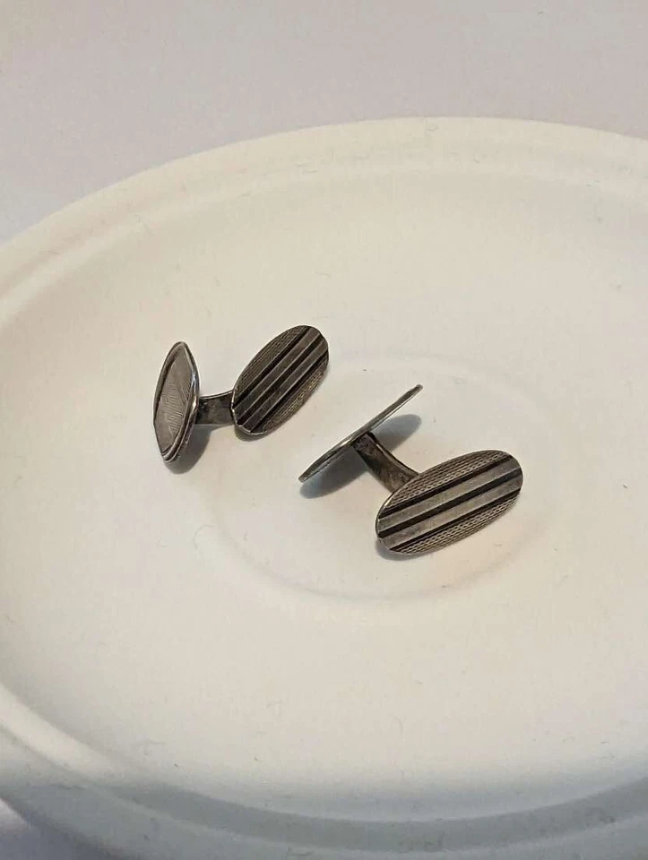 Paar Manschettenknöpfe 835 Silber, geschwärzt, graviert – Damen - Bild 2 von 4