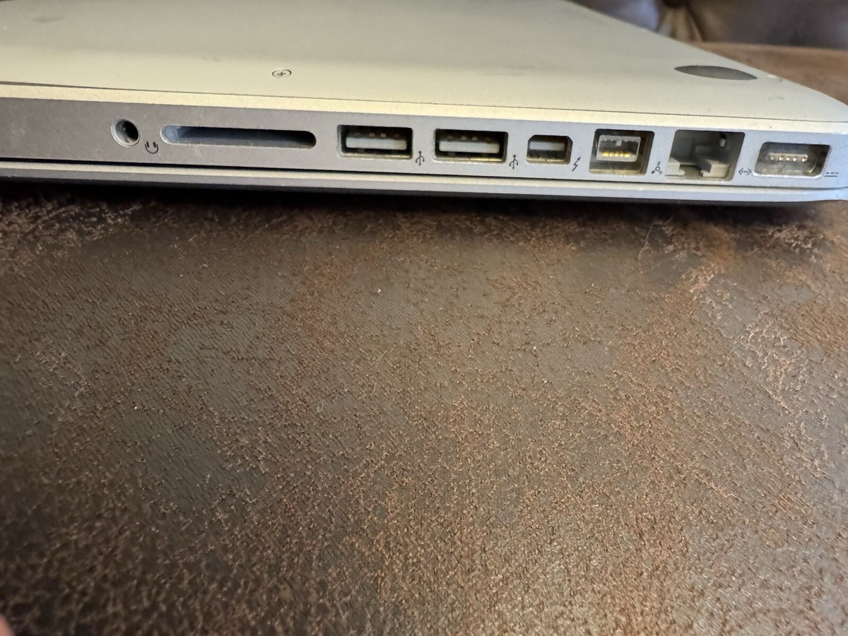 Apple Macbook 13 Apple Macbook 13