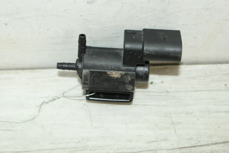 Piezas de inyección de combustible diversas AUDI S8 13 14 15 16 17 Foto 2 de 4