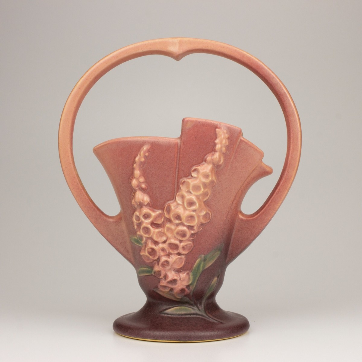 専用ページ　　アンティークヴィンテージきつねさんローズ Roseville Vintage Pottery Foxglove Basket, Shape 373-8, Red (Pink