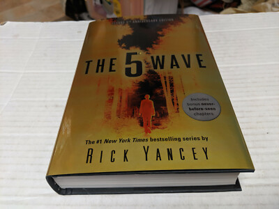 The 5th Wave by Rick Yancy (2018, Hardcover) SIGNED 1st/1st 5th Anniversary Ed.