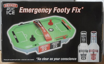 SMIRNOFF ICE Desktop Airhockey Fußballspiel - Notfall Footy Fix Promo