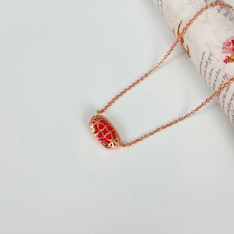 Collar Kendra Scott Elisa Colgante Oro Rosa en Magenta Foto 4 de 4