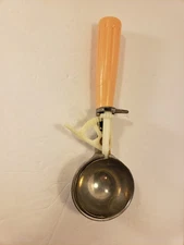 Vtg Ice Cream scoop with mechanical bowl EKCO Pink Peach Plastic Handle Cracked