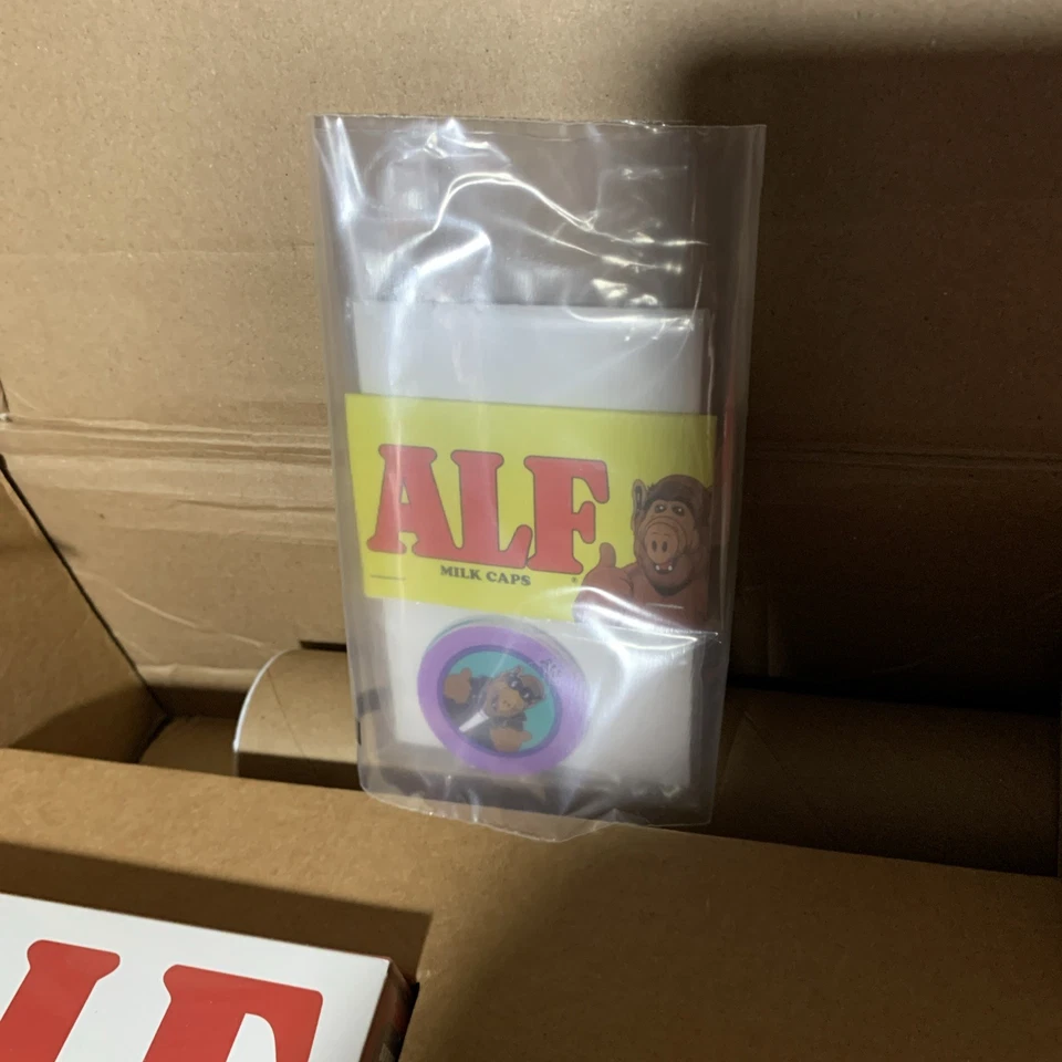 ALF Complete Series Deluxe DVD With Pin Set/Sticker/Vinyl/Lunch Box/Melmac Rock Foto 3 de 4