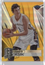 2014-15 Panini Spectra Gold Prizm /10 Omer Asik #35 1l2