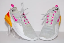 Women's Nike Air Max Motion 2 Running Sneaker Shoes CJ9996-001   Size 9.5