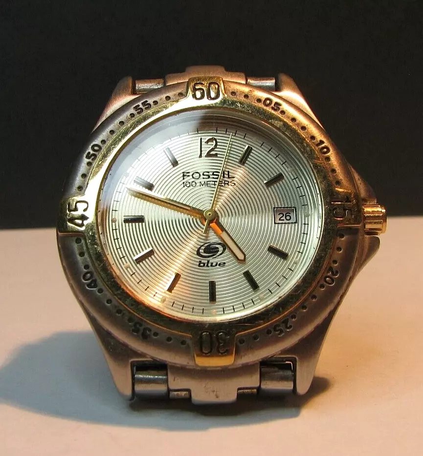 Fossil 4004 top