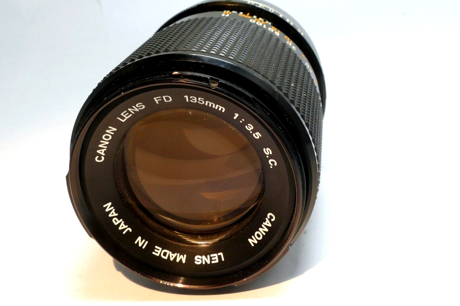 Canon 135mm f3.5 SC FD Lens for manual focus telephoto -   Aperture stuck AS IS
