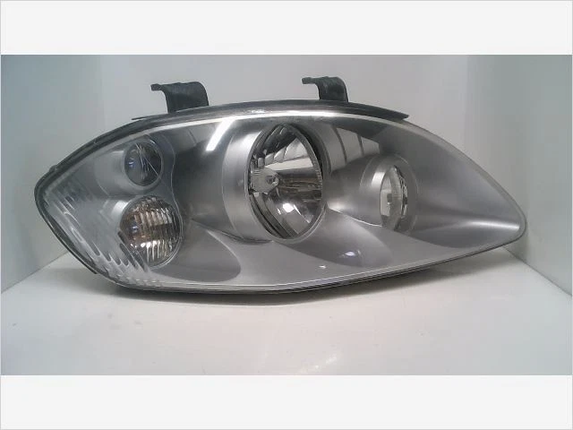 Rechter Gebraucht-Scheinwerfer SSANGYONG RODIUS Phase 1 - 270 XDI 164 PS - Bild 2 von 4