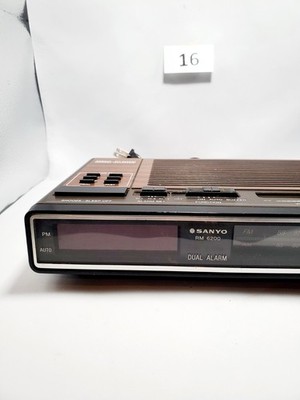 レア SANYO RPM 6900 デジタル時計ラジオ レア SANYO RPM 6900 デジタル時計ラジオ