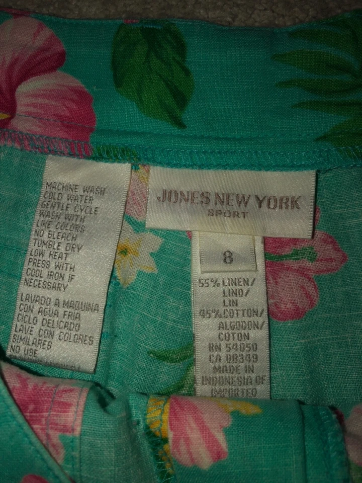Jones of New York Women’s size 8 Linen Cotton Floral Hawaiian Print Shorts - Image 3 of 4