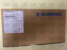AZ/AZM200-B30-LTAG1P1-SZ SCHMERSAL Safety switch brand new Shipping DHL or FedEX