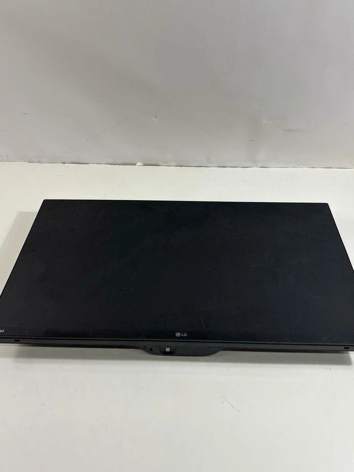 LG UltraGear QHD 27-Inch Gaming Monitor 27GL83A-B - IPS 1ms (LCD Damaged) - Image 2 of 4