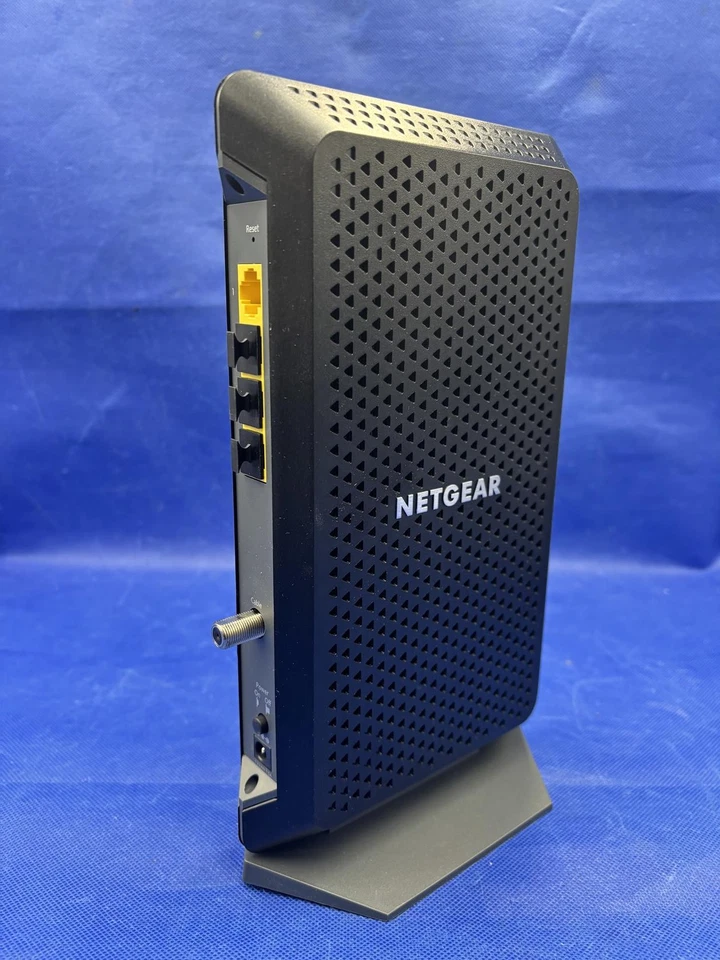 NETGEAR Nighthawk Cable Modem CM1200 - Image 2 of 4