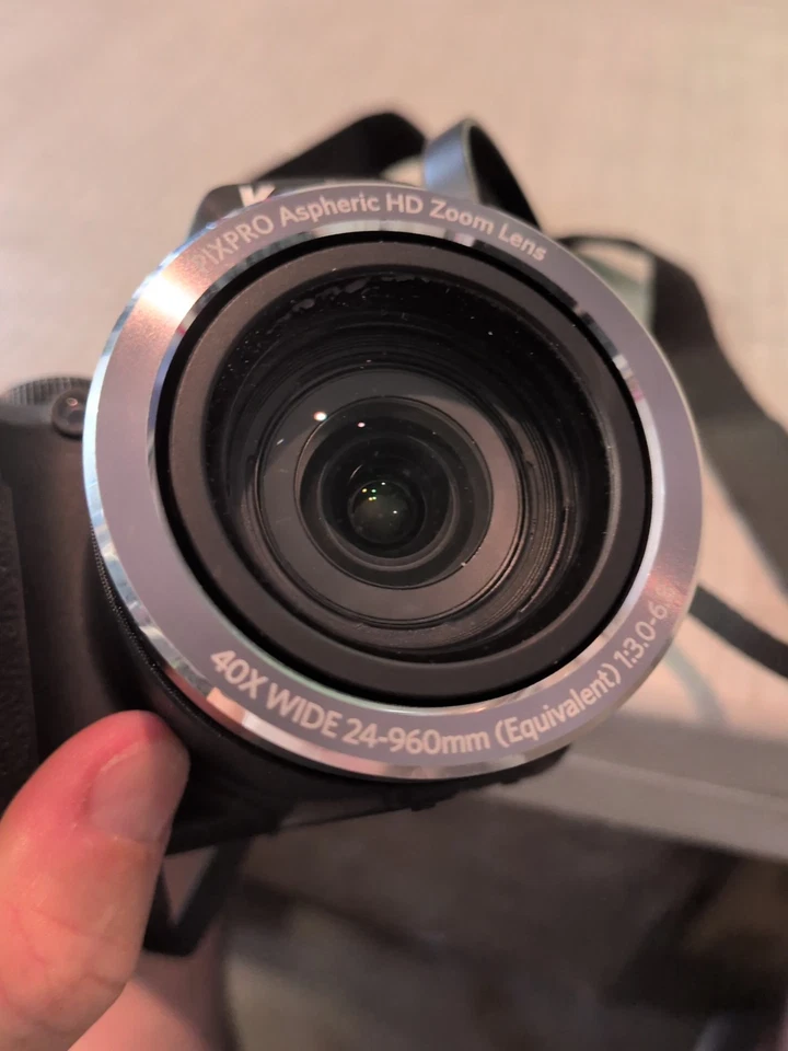 Cámara digital Kodak PixPro AZ401 roja zoom 40x 16 MP solo para piezas/reparación Foto 4 de 4