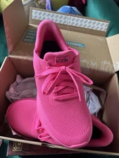 Kizik Gym Shoes - Tennis Shows Size 7 - Like New, Never Worn - Hot Pink