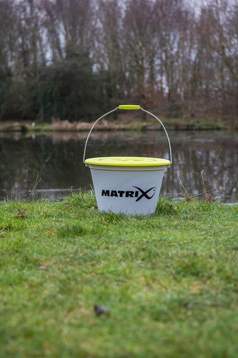Matrix 17L Groundbait Bucket & Lid Coarse Fishing Bait Bucket NEW - GBT041