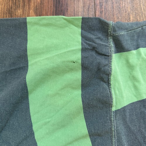 Camiseta Jeans Vintage Años 90 GUESS Verde Rayas Logo - Imagen 8 de 13