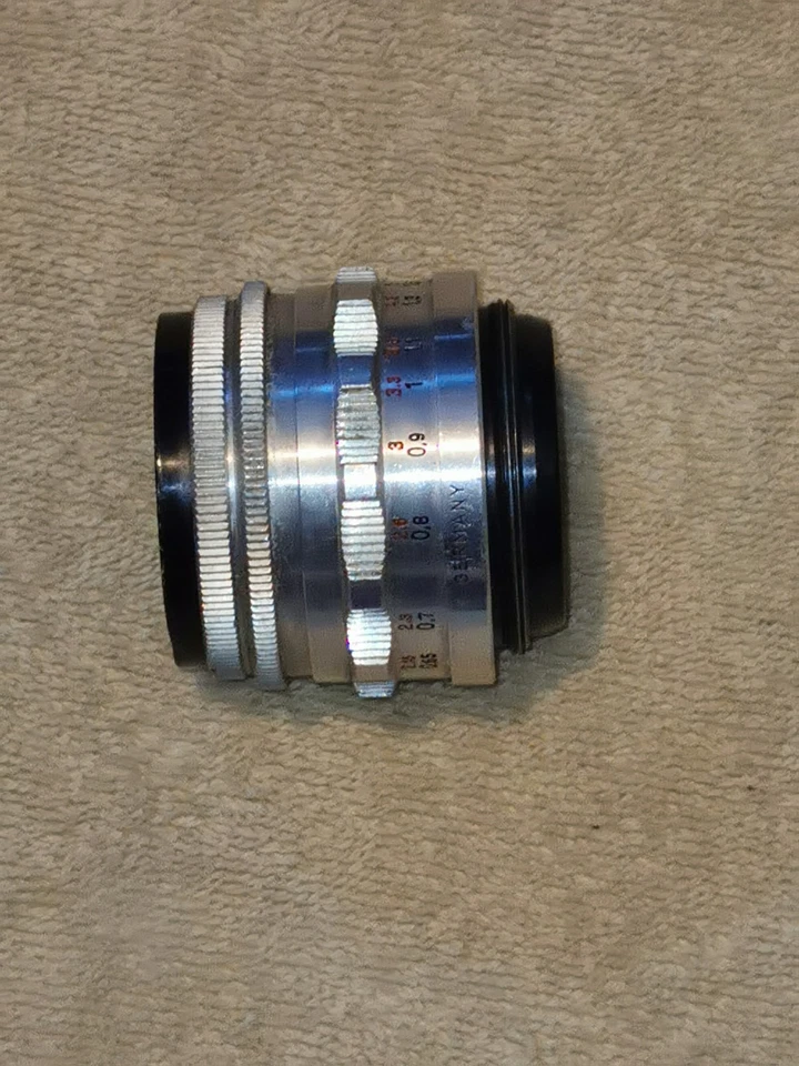 Carl Zeiss Jena DDR Tessar f/2.8 50mm Manual Focus Prime Lens - M42 Mount - Image 3 of 4