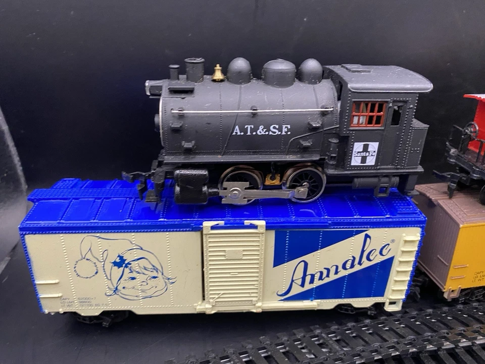Life-Like HO Scale Model R.R. Steam Locomotive, Tracks, Power Charger, caboose, - Image 4 of 4