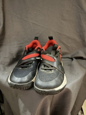 Size 13C Big Kids Nike Team Hustle D Stretch Lace Casual Shoes Red And Black TR6