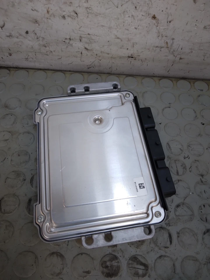 21123 Centralina motore Peugeot 307 SW 1.6 Hdi dal 2001 al 2009 cod 9661879880 - Immagine 4 di 4