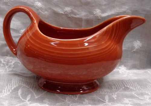 HLC Homer Laughlin FIESTA WARE Gravy Boat Sauce ~ PAPRIKA