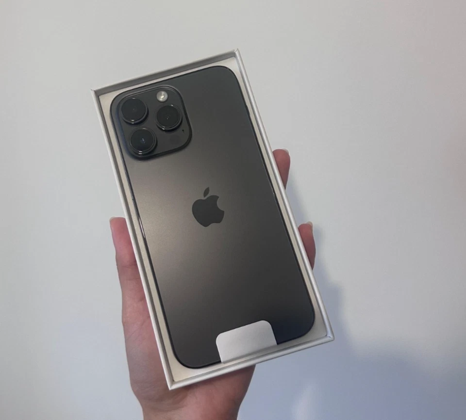 Apple iPhone 14 Pro Max 256GB Factory Unlocked Black Colour Brand New 100% BH - Image 2 of 4