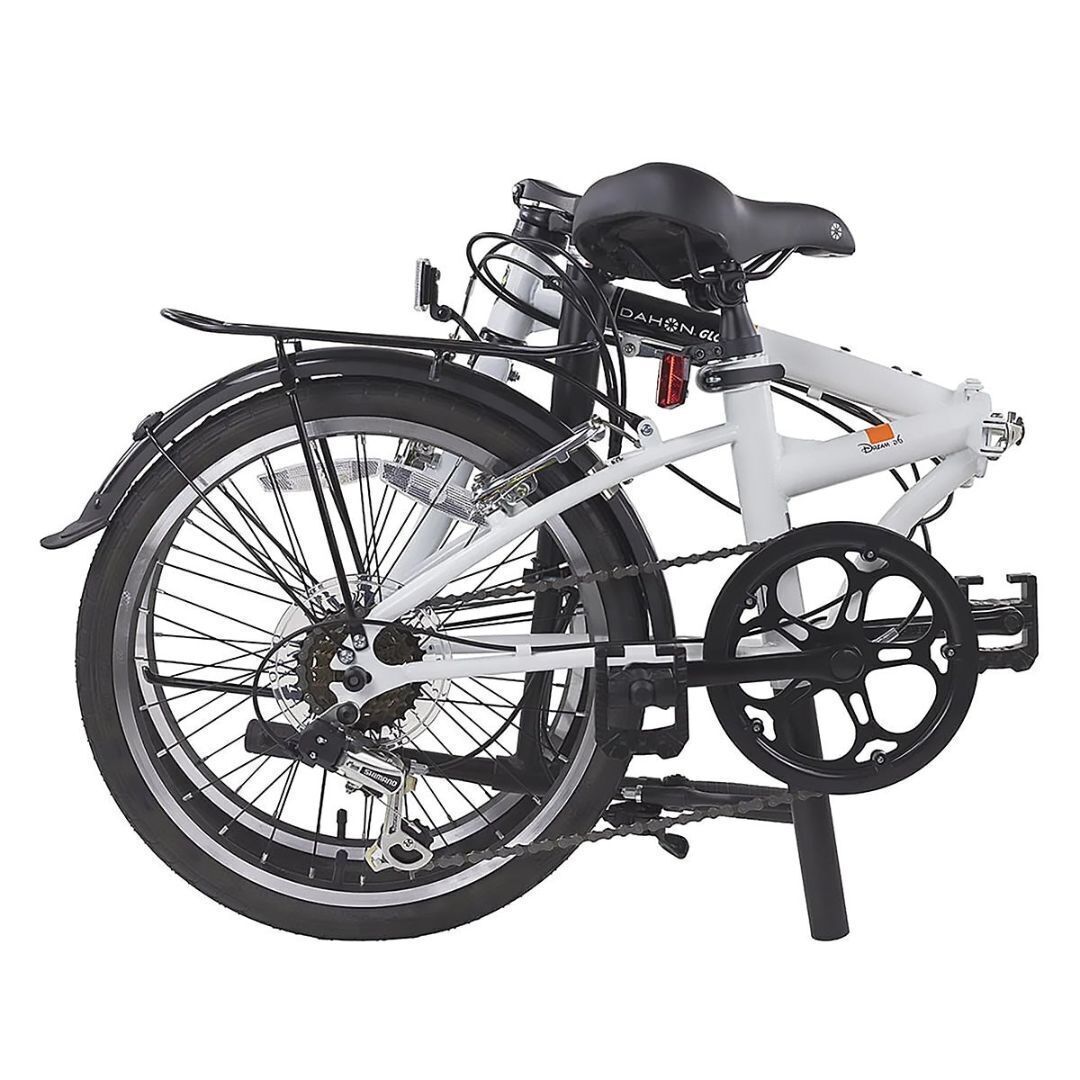 Белый велосипед Dahon Dream D6 с 6-ступенчатой системой передач и компактным задним переключателем передач