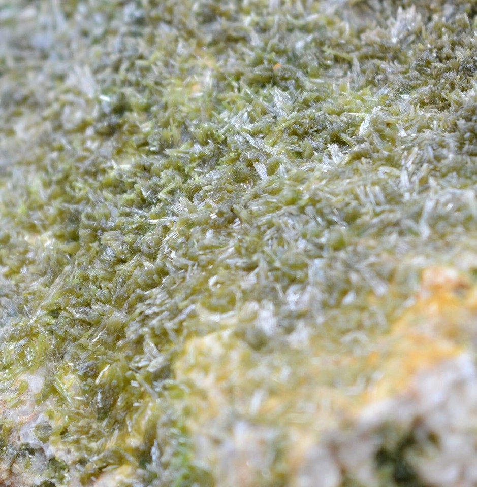 Pyromorphite 1635 Grams - Steinbach, Cernay, Haut-Rhin, Grand Est ...