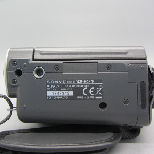 Sony Handycam DCR-HC37E Handheld MiniDV Camcorder Silver Tested - Picture 10 of 11