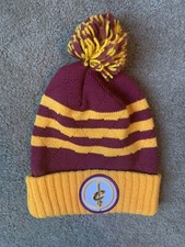 Mitchell Ness Cleveland Cavaliers Pom Beanie NBA Basketball Cavs Defect Mark