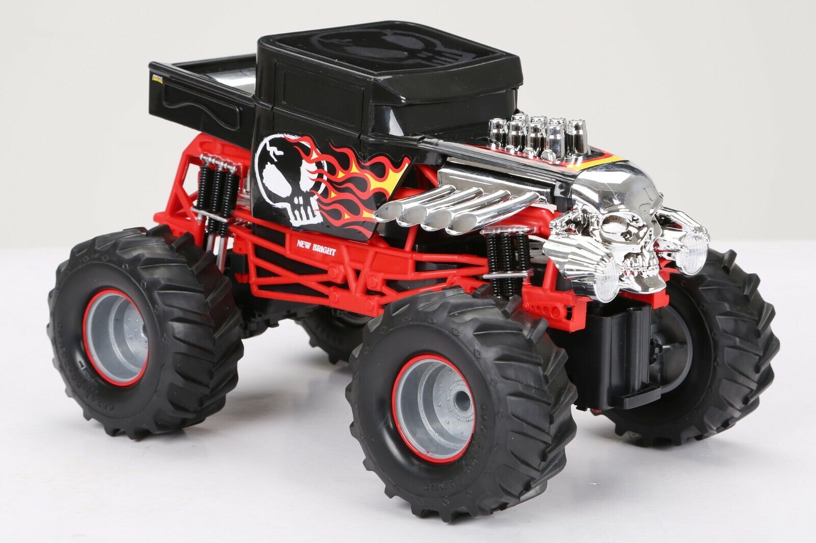 New Bright 1:15 Scale Remote Control Hot Wheels Monster Truck Bone