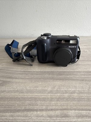 Sony Cyber-shot  DSC-S85 Digital Camera 4.1MP Black Tested Works Needs Battery