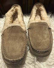 UGG Ansley Moccasin Slippers Suede Shearling Lined Beige Women US 8