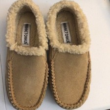 Minnetonka Moccasin Slippers 40762 Beige Leather Faux Fur Lining Women's Size 8M