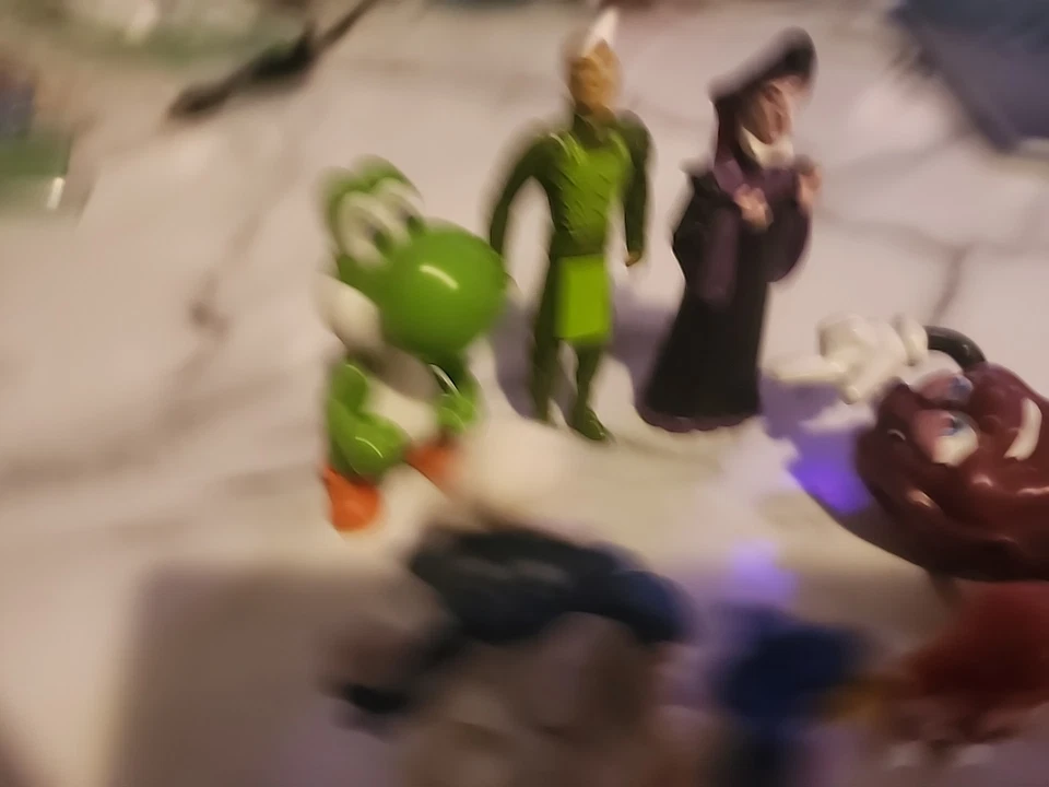 Vintage PVC Mini Figurine Lot - Imagem 4 de 4