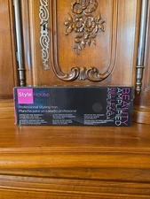 Style House 1" Professional Styling Iron--NIB/Works