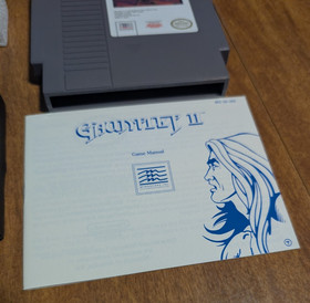 Nintendo Gauntlet II NES Complete in Box with Manual Nintendo
