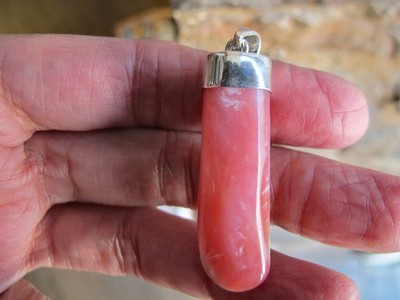 Rose Opal Kristall Anhänger Heilung Silber poliert hochwertiges Stück rosa 925 Peru