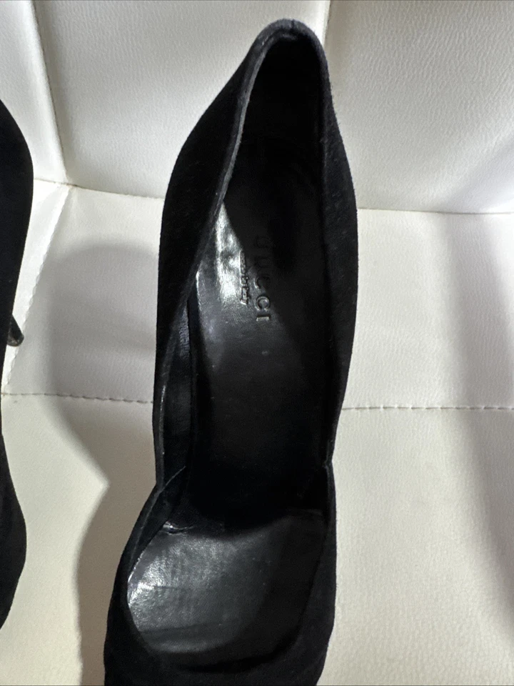 Gucci Women’s Black Suede Peep Toe Heels Lightly Used. US Sz 8. Sexy! Classy! - Image 2 of 4